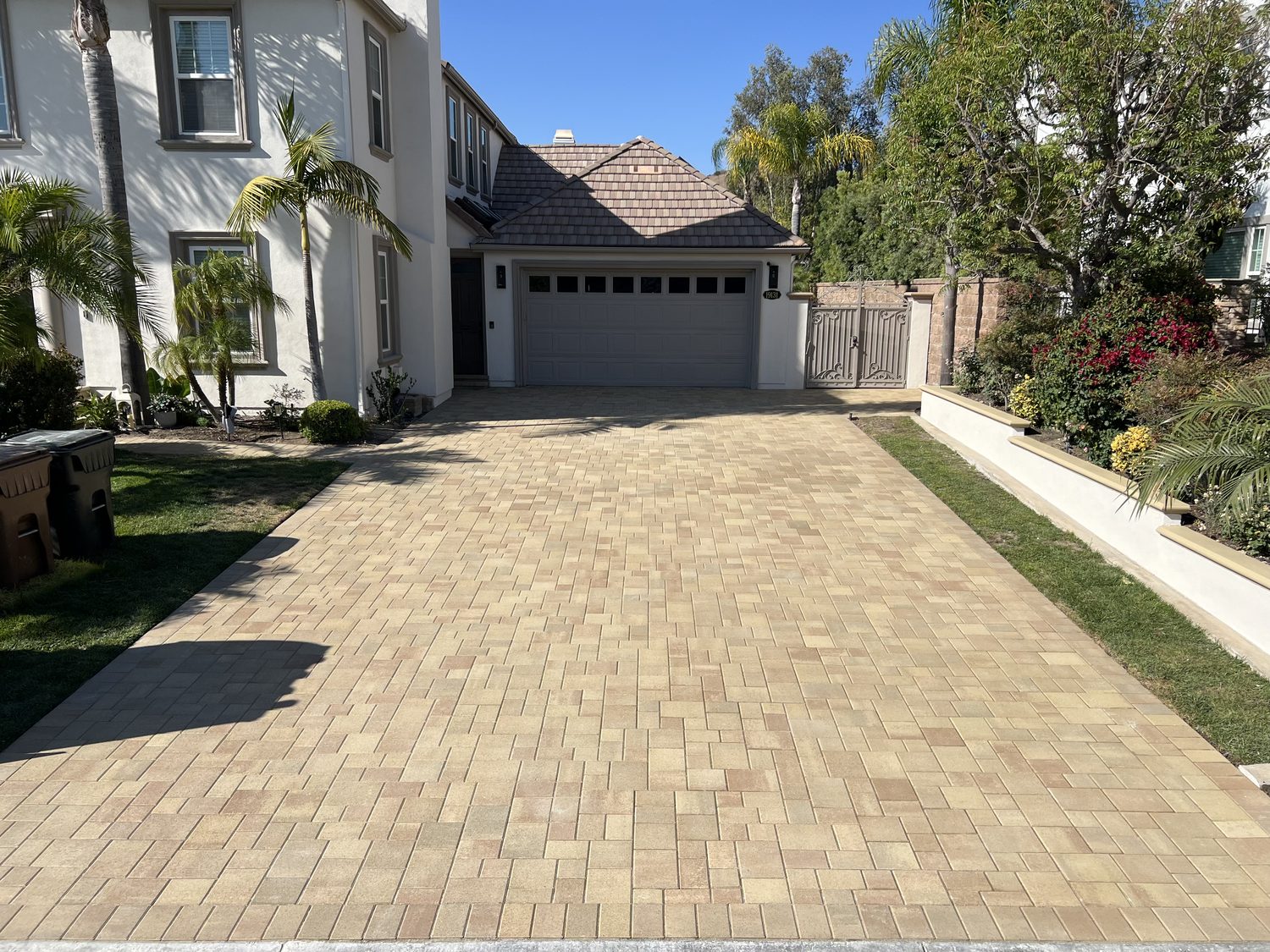Full paver driveway replacing tear-out concrete